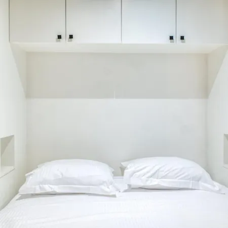 Appartement Bright & Stylish For 4 In