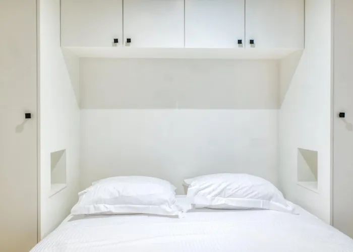 Appartement Bright & Stylish For 4 In